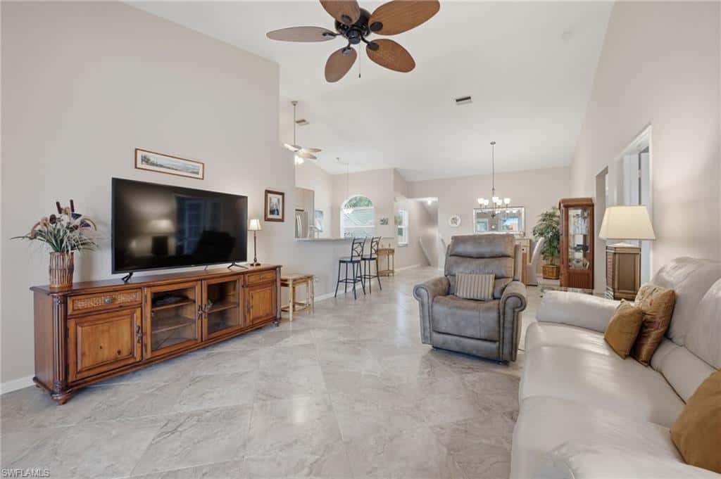 2555 Aspen Creek Ln #201, Naples, photo 7