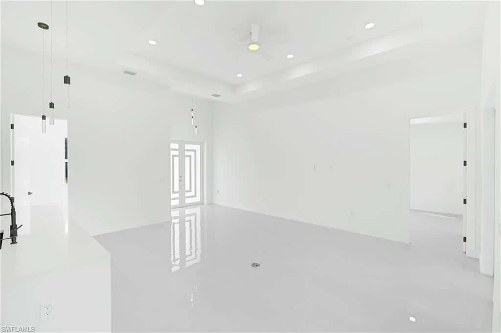 505 Prospect Ave, Lehigh Acres, photo 9