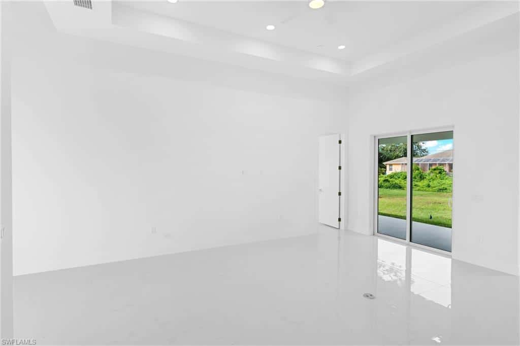 505 Prospect Ave, Lehigh Acres, photo 8