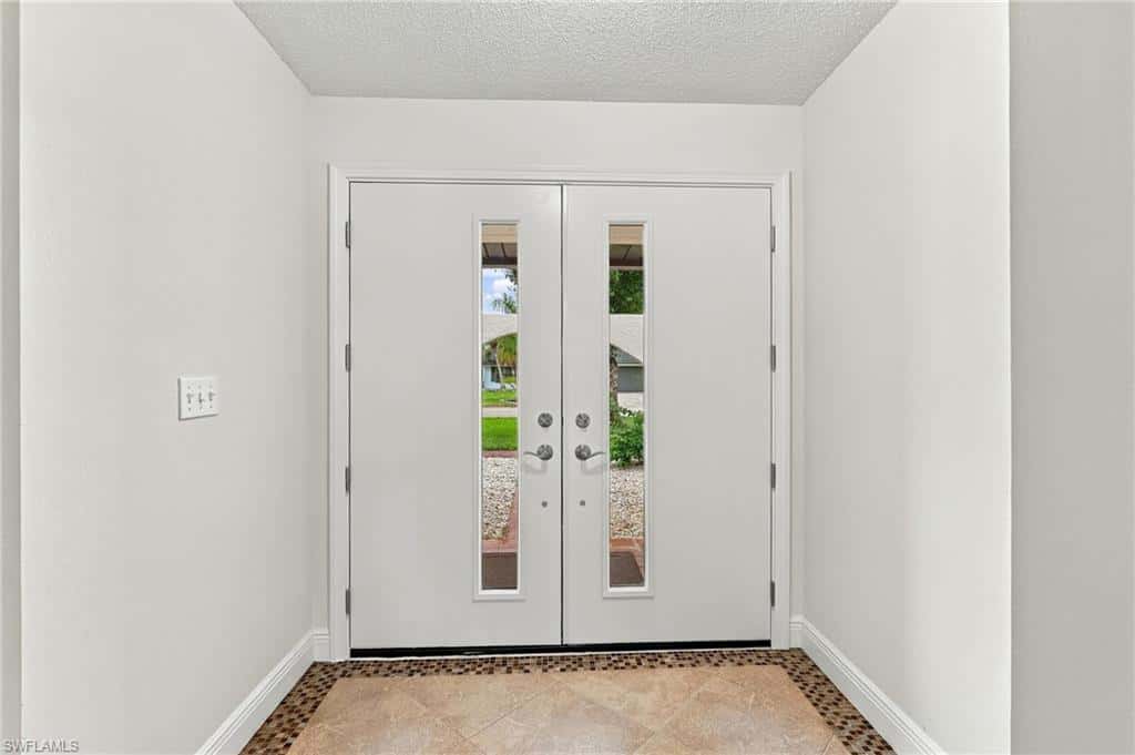1439 Claret Ct, Fort Myers, photo 5
