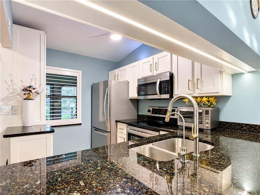 2017 Pine Isle Ln, Naples, photo 12