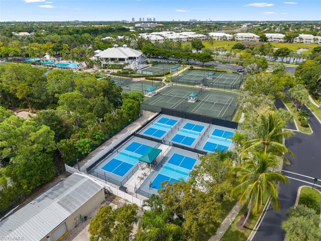 1511 Whispering Oaks Cir, Naples, photo 36