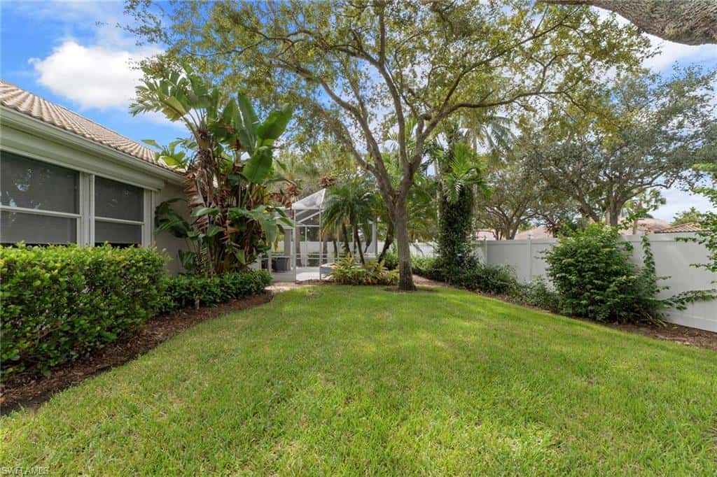 1511 Whispering Oaks Cir, Naples, photo 30