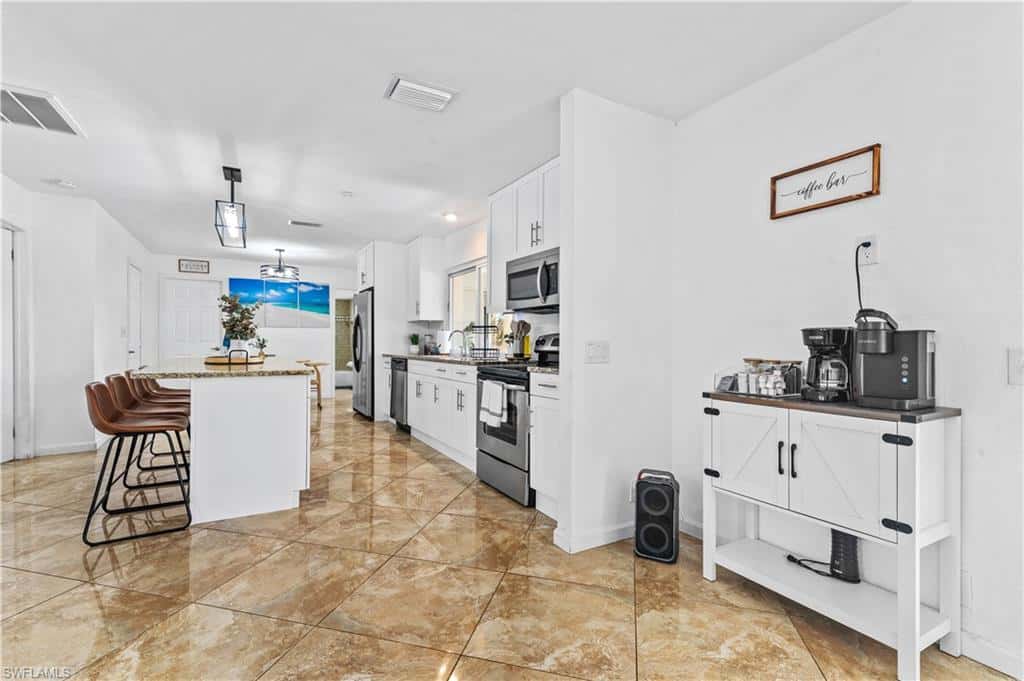 429 Cross St, North Fort Myers, photo 5