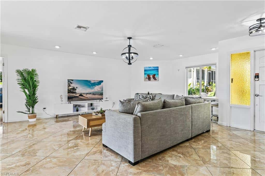 429 Cross St, North Fort Myers, photo 4