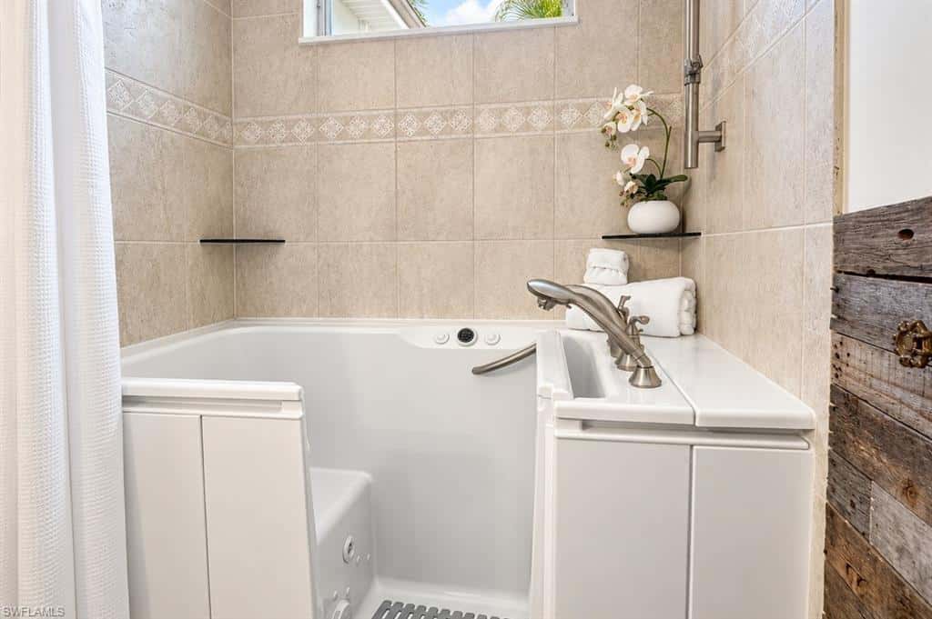 2047 28th Ter, Cape Coral, photo 28