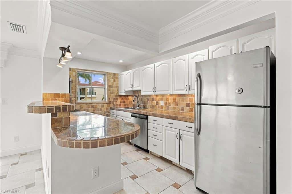 1195 Clam Ct #203, Naples, photo 4