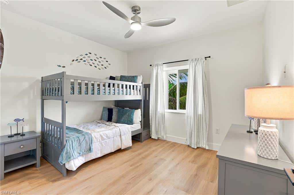 250 Pearl St, Fort Myers Beach, photo 23