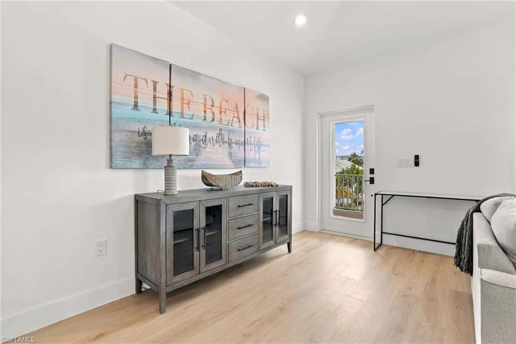 250 Pearl St, Fort Myers Beach, photo 6