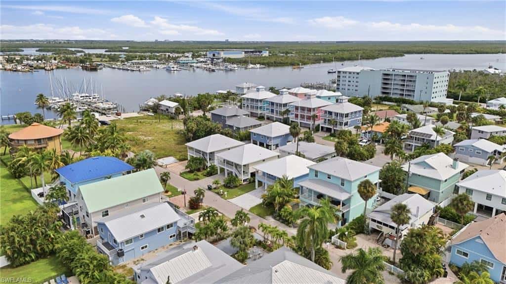 250 Pearl St, Fort Myers Beach, photo 42