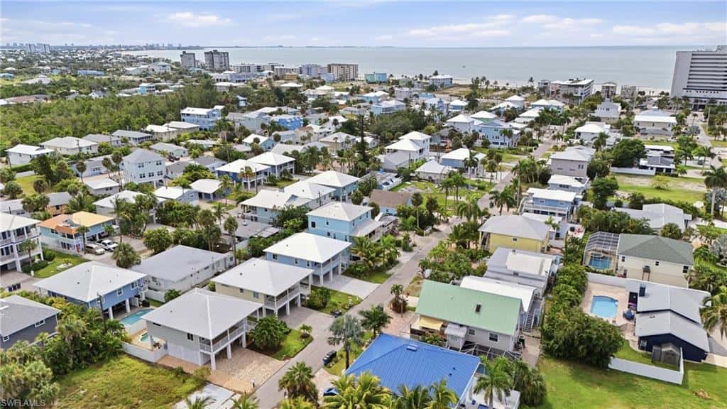 250 Pearl St, Fort Myers Beach, photo 43