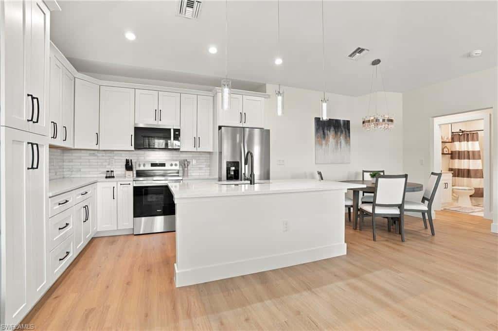 250 Pearl St, Fort Myers Beach, photo 12