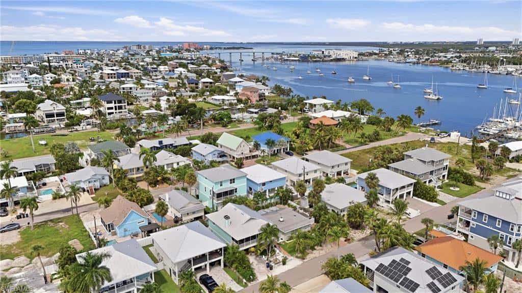 250 Pearl St, Fort Myers Beach, photo 38