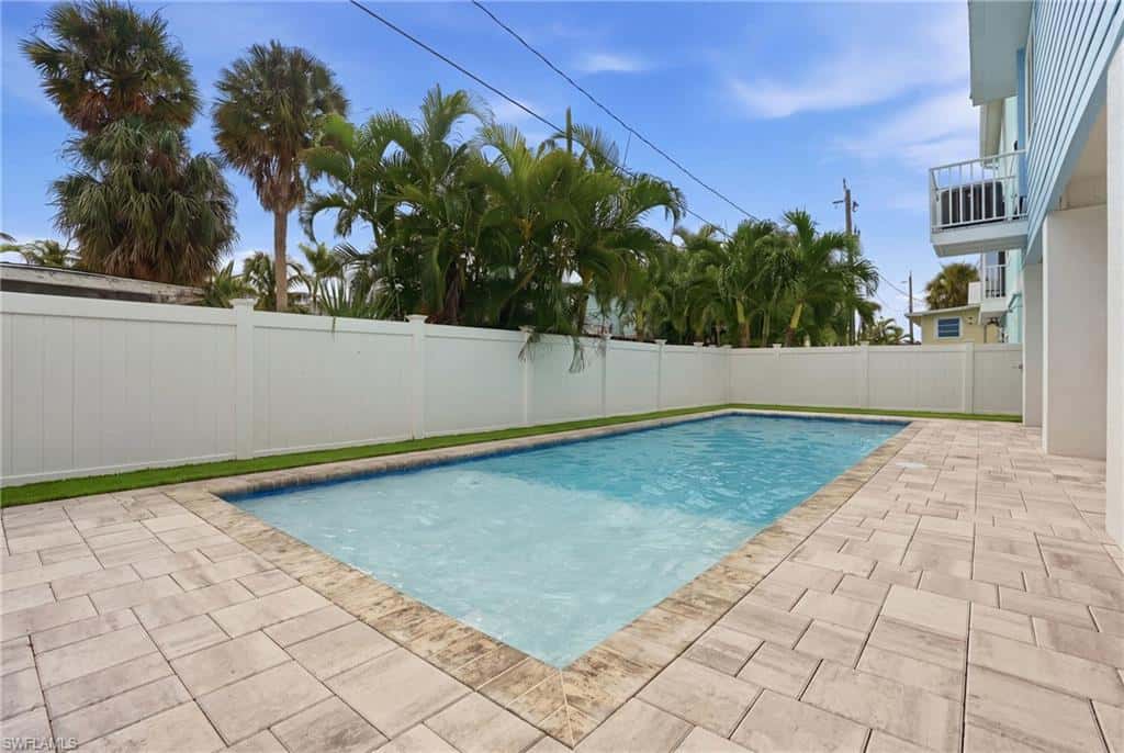 250 Pearl St, Fort Myers Beach, photo 31