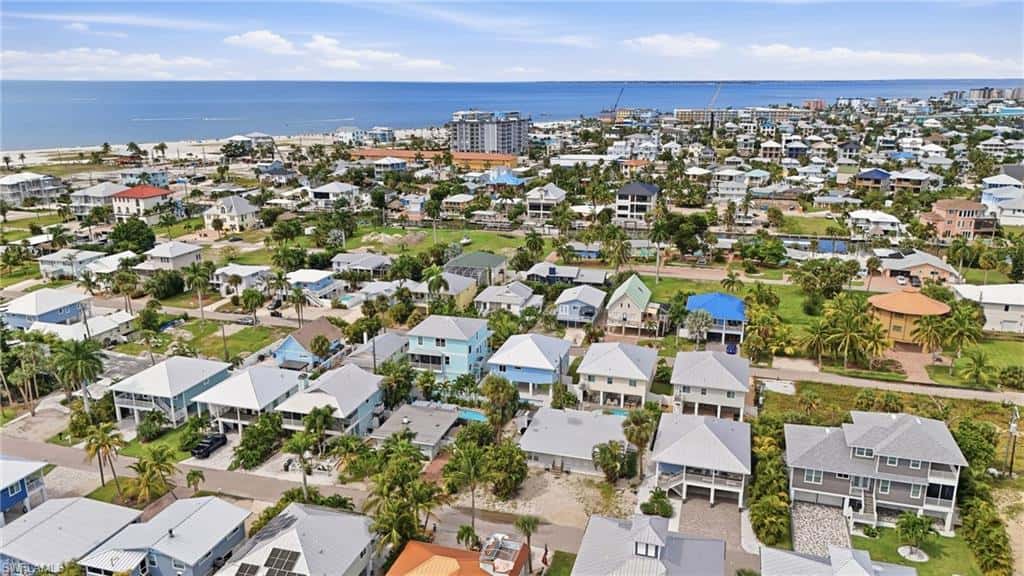 250 Pearl St, Fort Myers Beach, photo 39