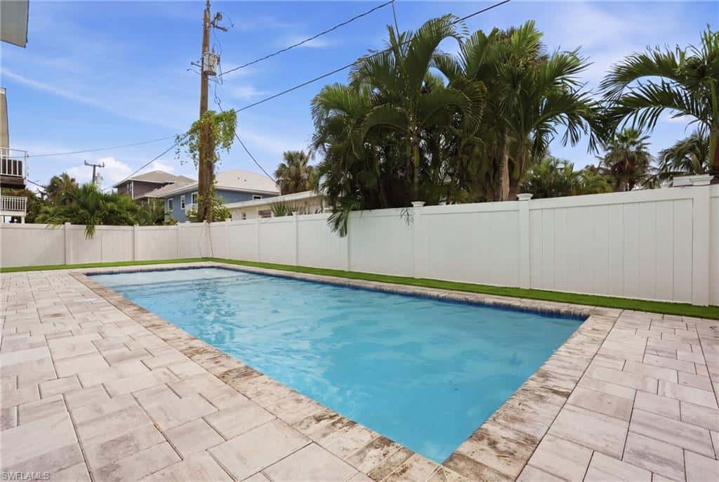 250 Pearl St, Fort Myers Beach, photo 29
