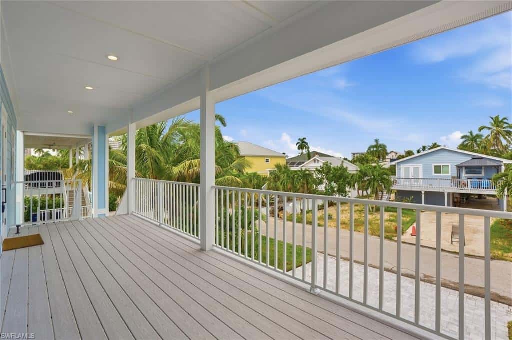 250 Pearl St, Fort Myers Beach, photo 4