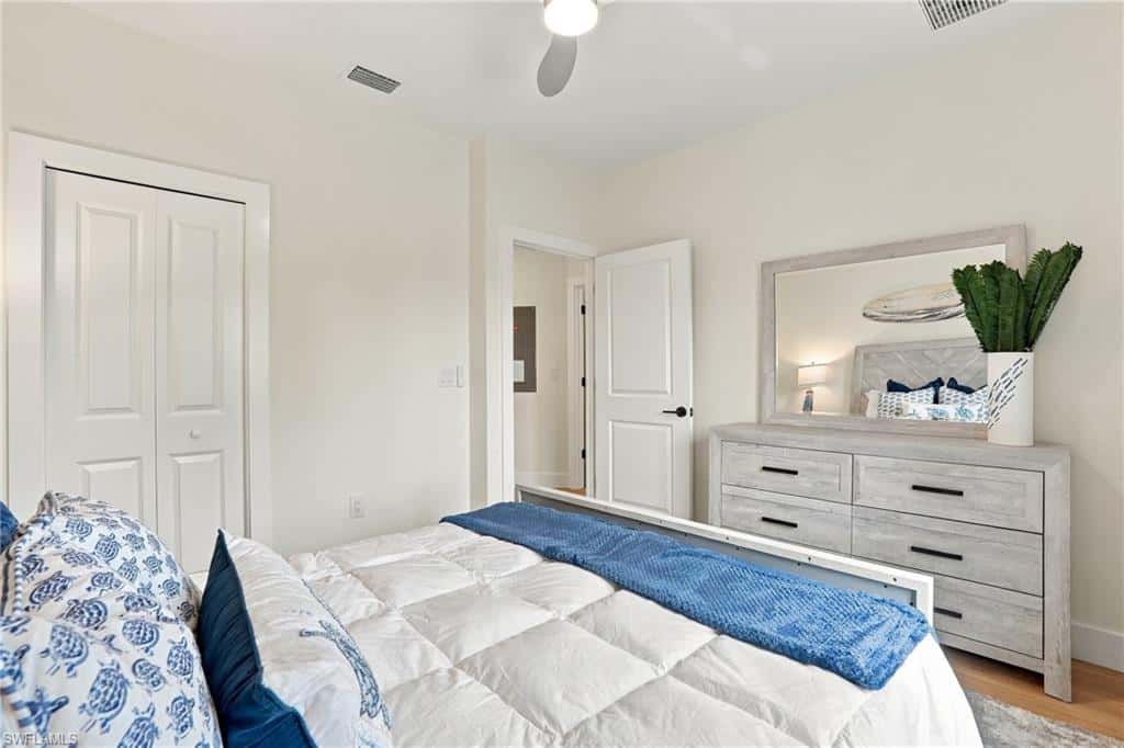 250 Pearl St, Fort Myers Beach, photo 21