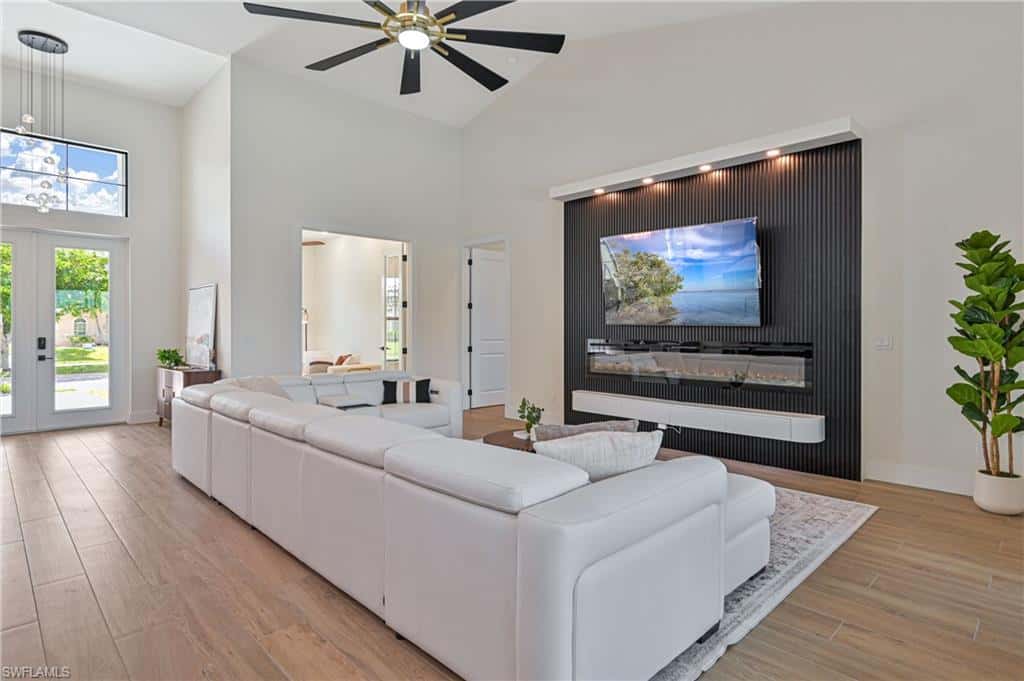 2201 Beach Pkwy, Cape Coral, photo 13