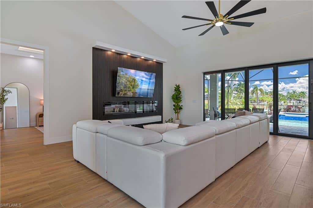 2201 Beach Pkwy, Cape Coral, photo 24