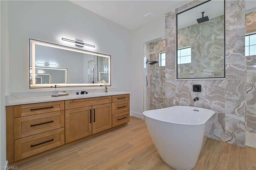 2201 Beach Pkwy, Cape Coral, photo 30