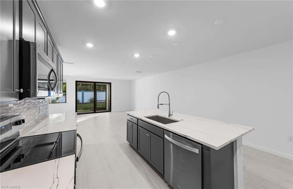 27806 Solis Grande Dr, Bonita Springs, photo 10