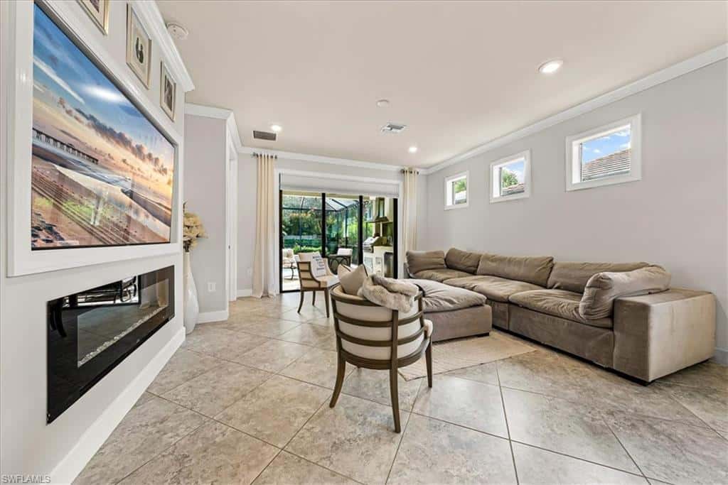 7670 Jacaranda Ln, Naples, photo 5