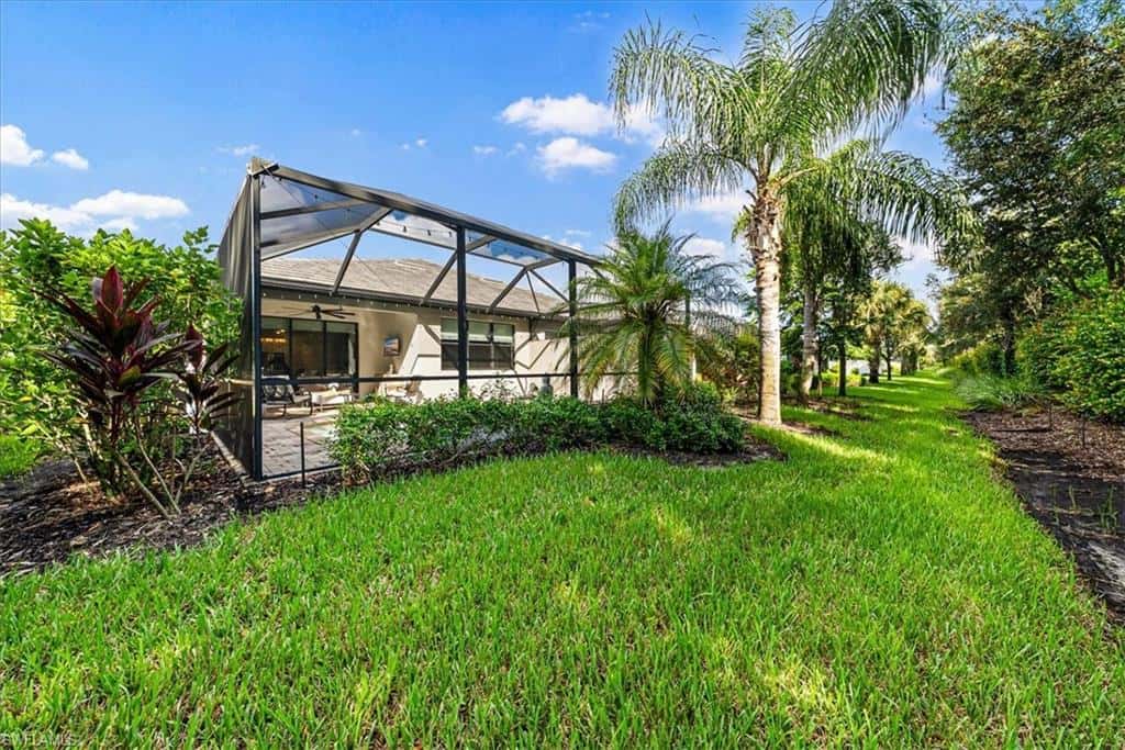 7670 Jacaranda Ln, Naples, photo 33