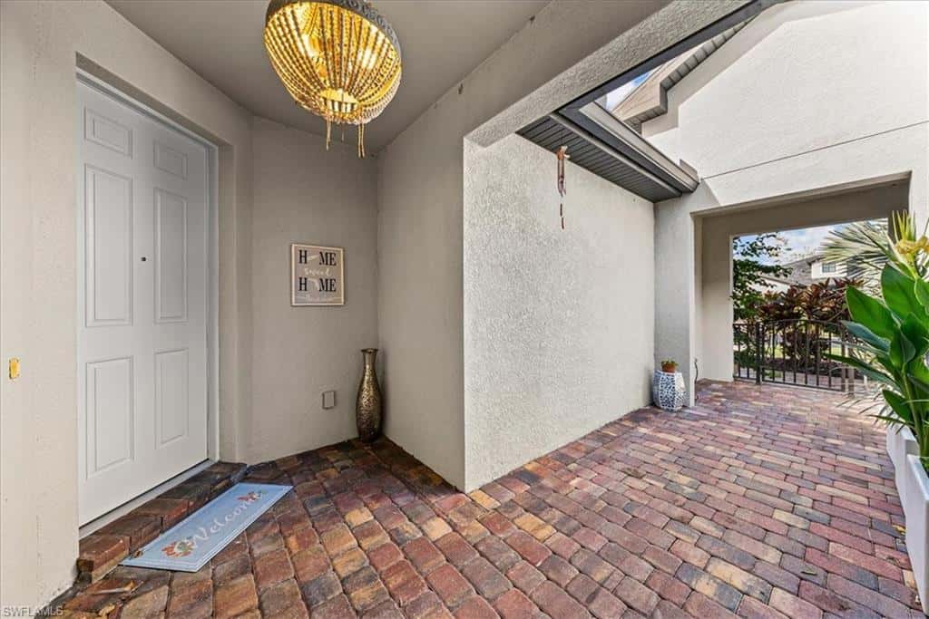 7670 Jacaranda Ln, Naples, photo 8