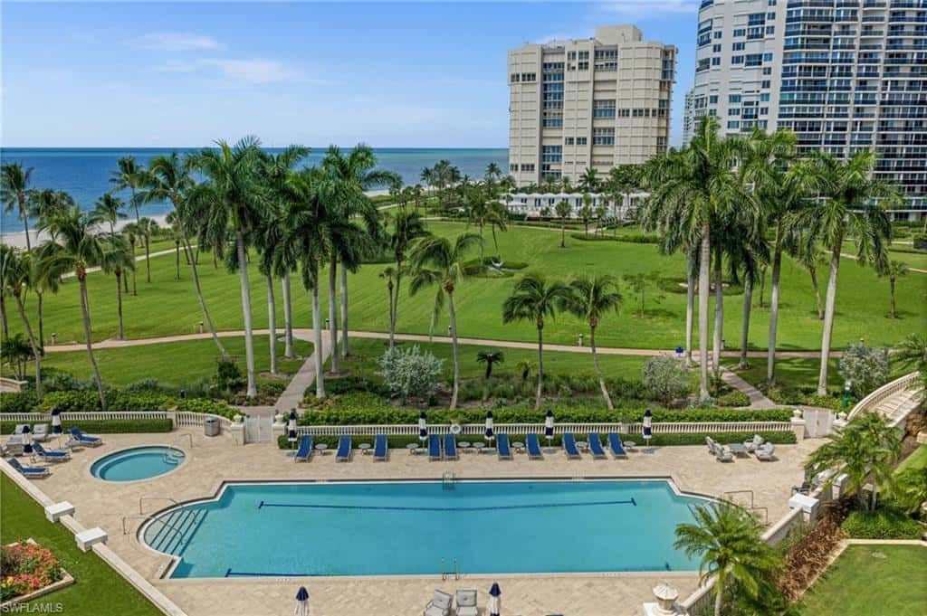 4021 Gulf Shore Blvd #1204, Naples, photo 9