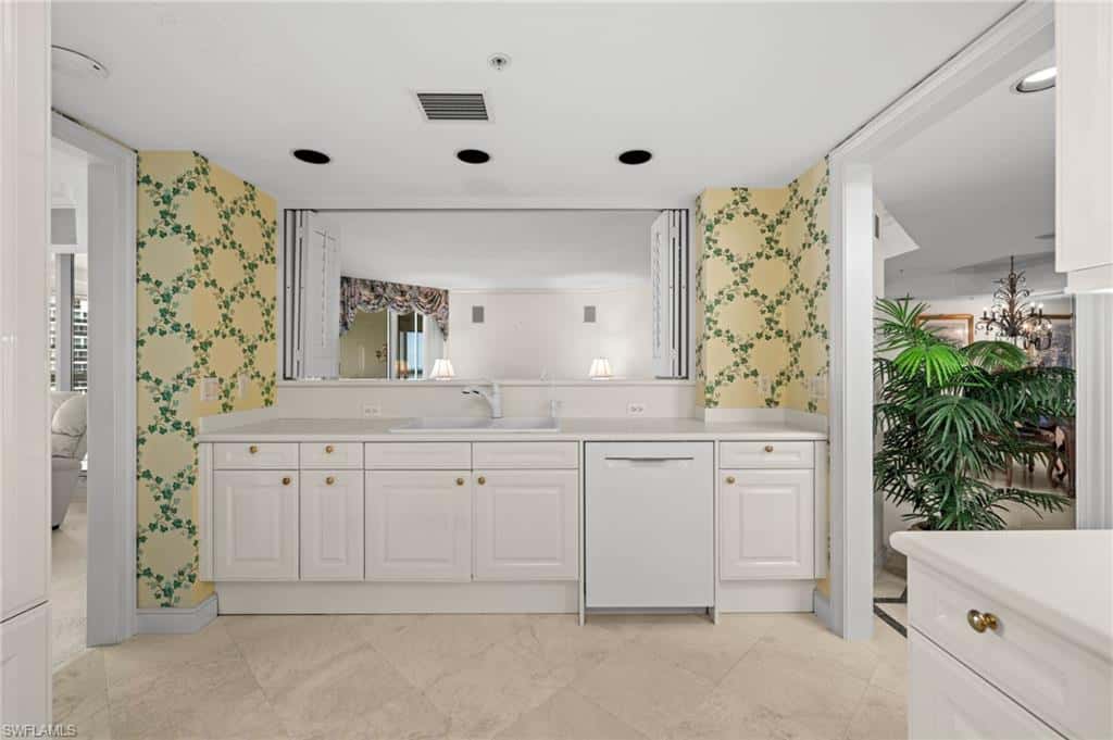 4021 Gulf Shore Blvd #1204, Naples, photo 24