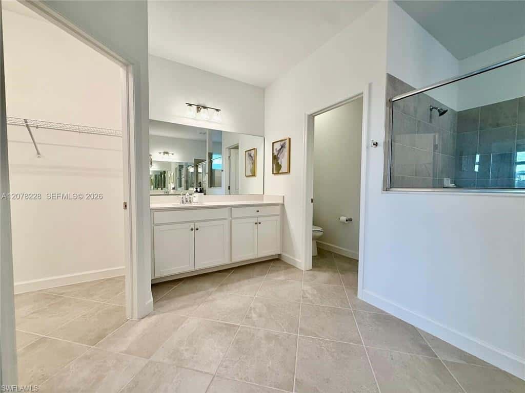 9291 Aqua Overlook Ct, Lehigh Acres, photo 36