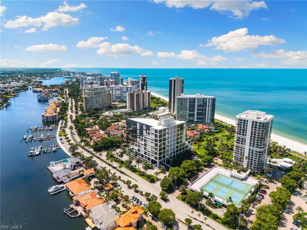 4751 Gulf Shore Blvd #905, Naples, photo 27