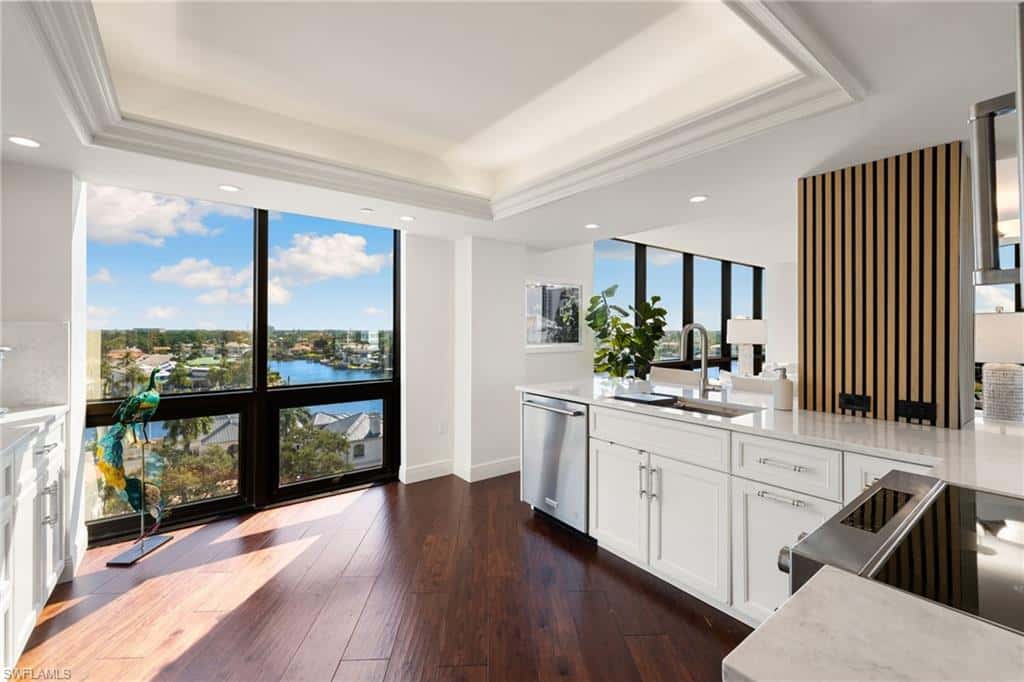 4751 Gulf Shore Blvd #905, Naples, photo 7