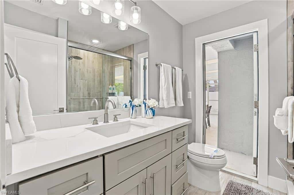 310 Madison Ct, Fort Myers Beach, photo 24