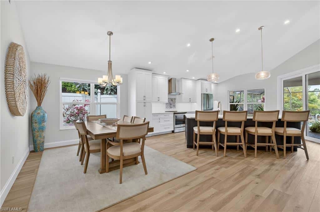 1523 Whispering Oaks Cir, Naples, photo 9