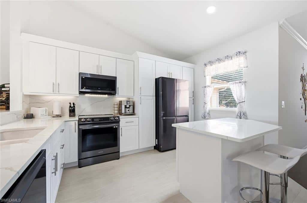 250 Robin Hood Cir #201, Naples, photo 11
