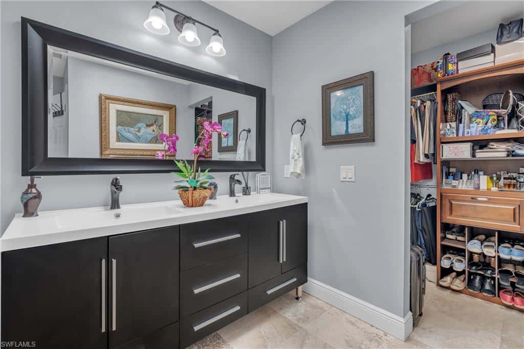 27109 Holly Ln, Bonita Springs, photo 11