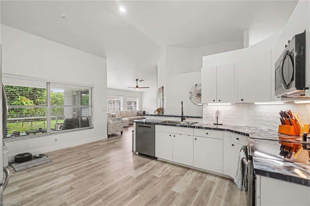 22394 Fountain Lakes Blvd, Estero, photo 13