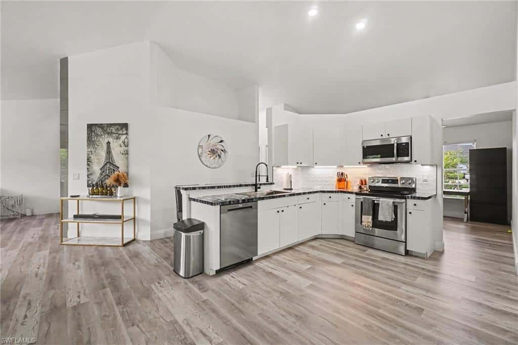 22394 Fountain Lakes Blvd, Estero, photo 12