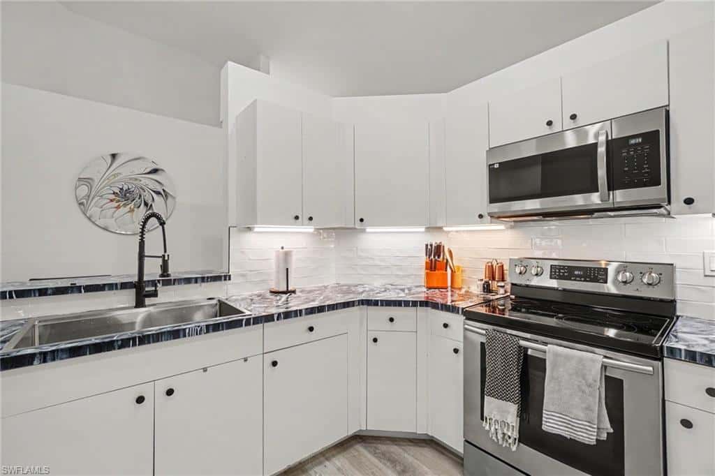 22394 Fountain Lakes Blvd, Estero, photo 14