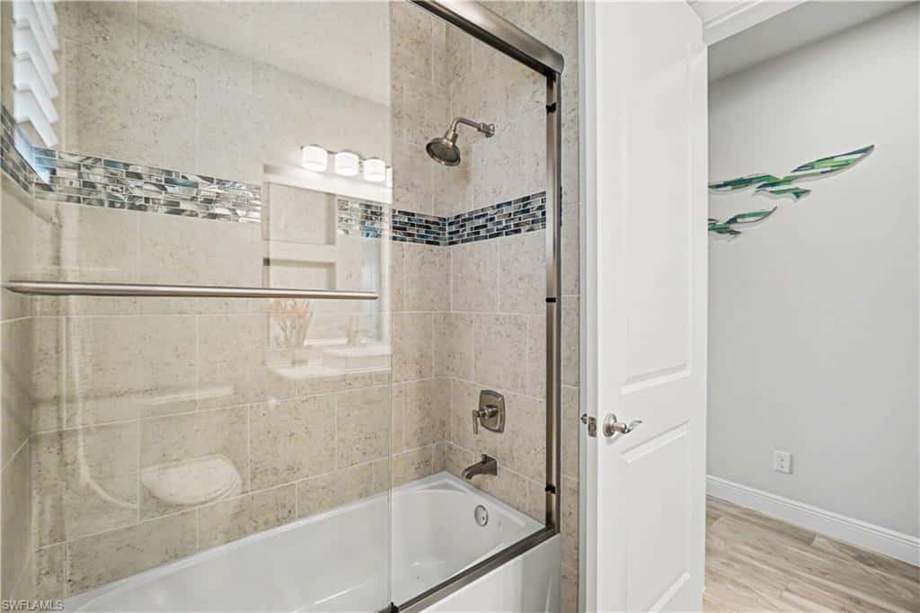 9062 Montserrat Dr, Naples, photo 26