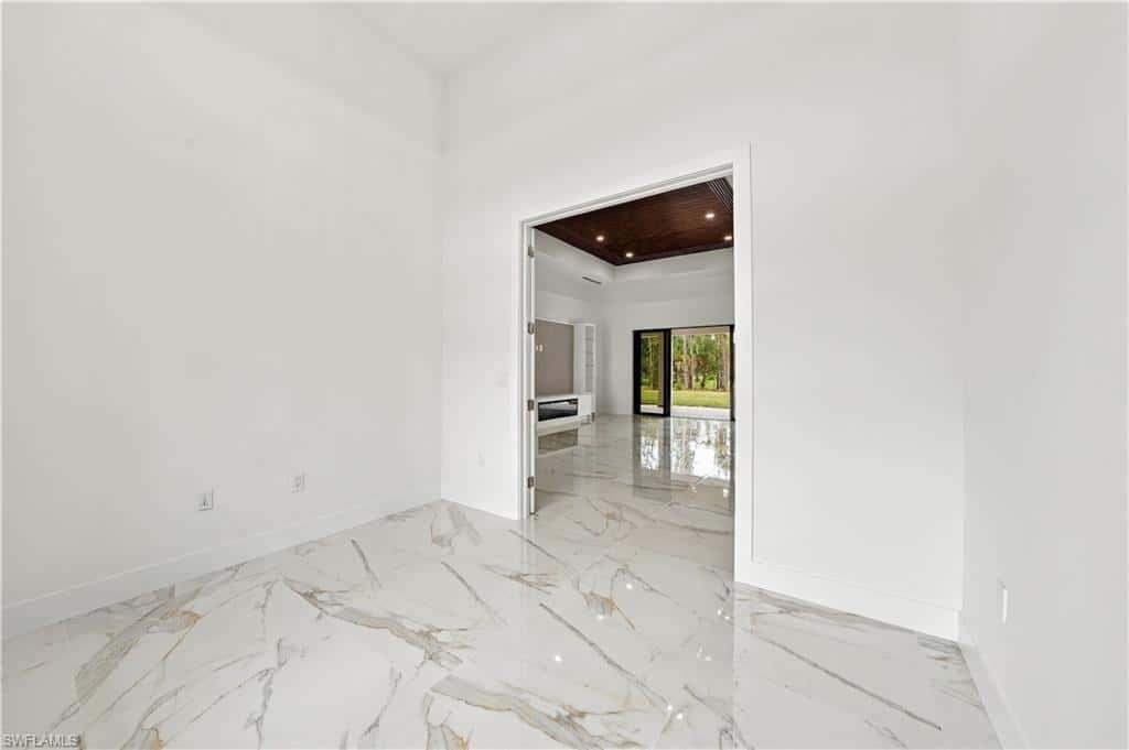 98 10th St, Naples, photo 12