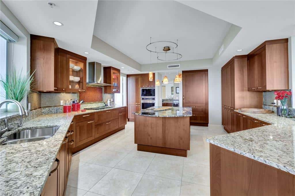 13675 Vanderbilt Dr #510, Naples, photo 9