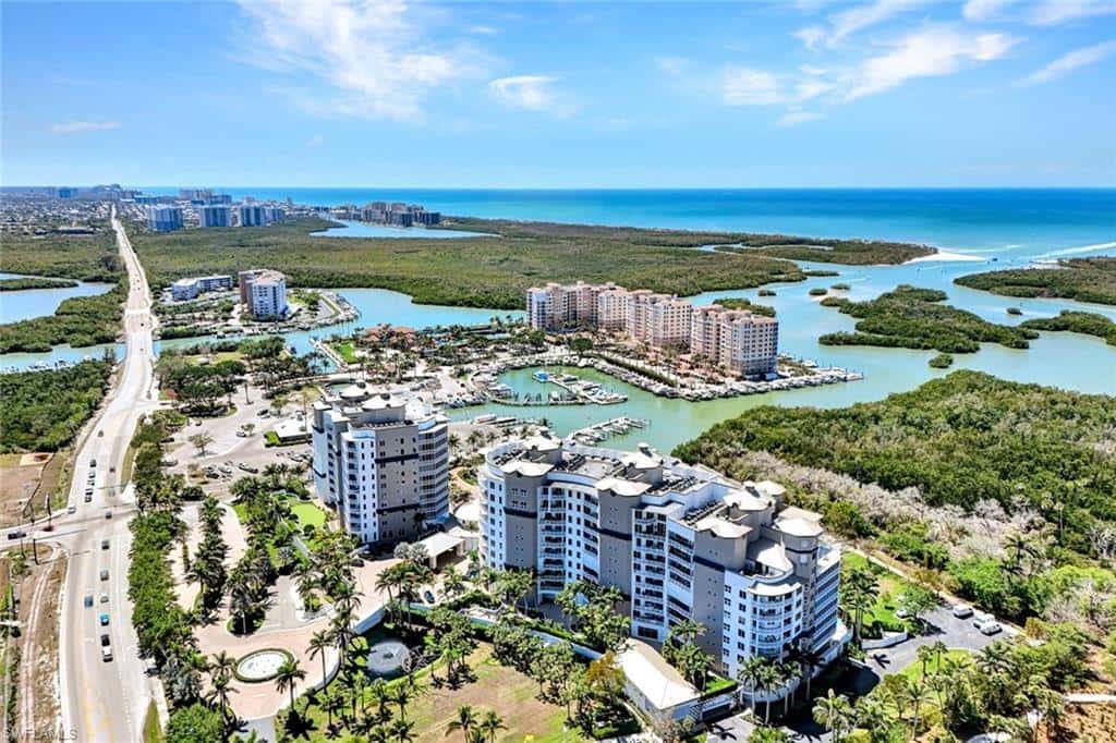 13675 Vanderbilt Dr #510, Naples, photo 37