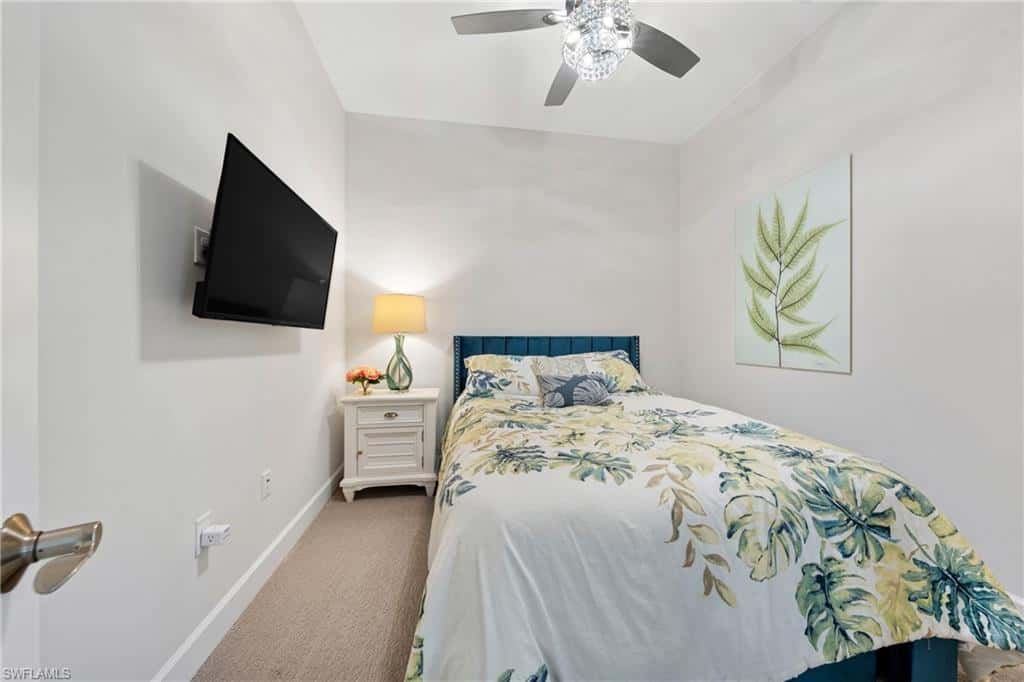 8785 Yucatan Ct, Naples, photo 19