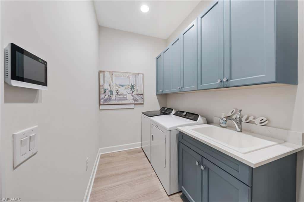 8785 Yucatan Ct, Naples, photo 21