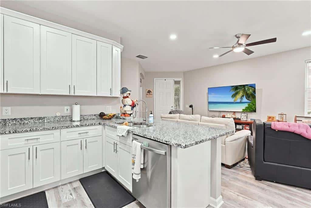 9342 Lake Abby Ln, Bonita Springs, photo 7