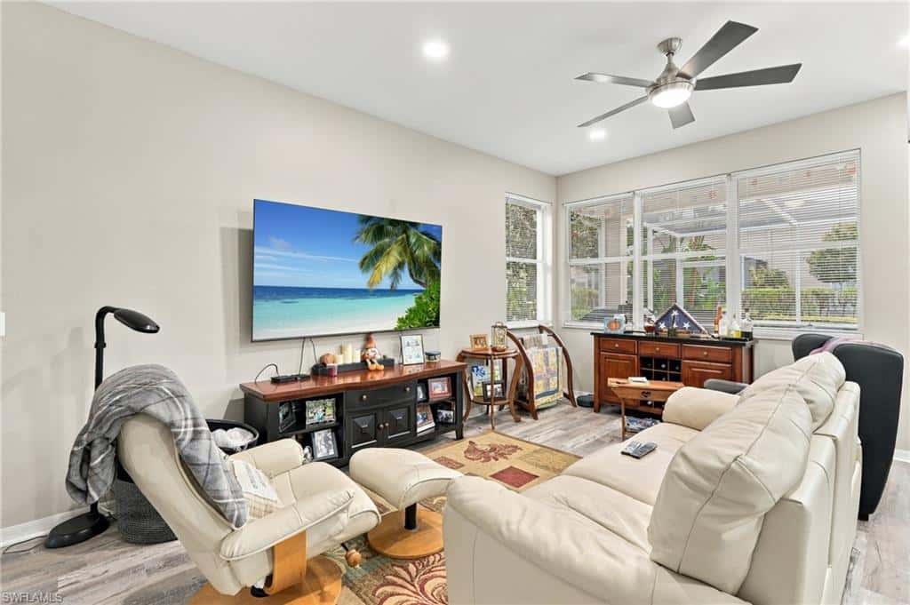 9342 Lake Abby Ln, Bonita Springs, photo 4