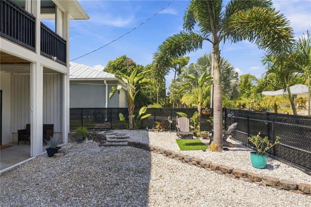 7263 Hibiscus Ave, Bokeelia, photo 4